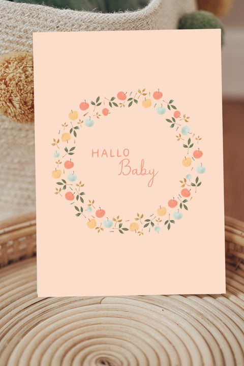 Postkarte Hallo Baby Blumenkranz